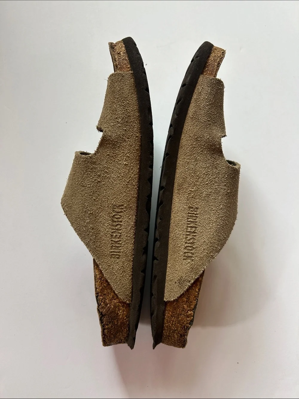Birkenstock Arizona Sandals size 38 (7-7.5)